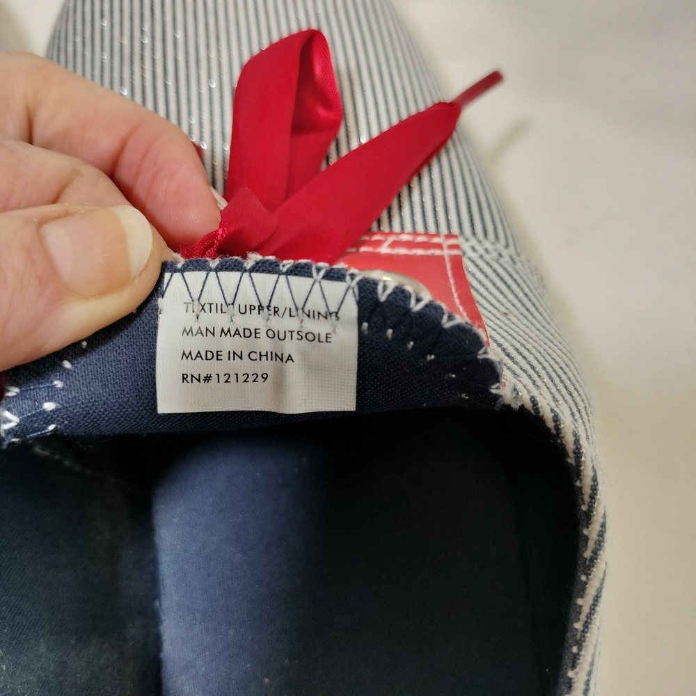 dELiA*s Women's Striped‎ Sneakers with Red Accents - Picture 4 of 7